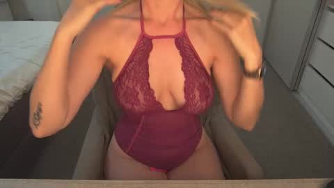 Ambertje040 online show from December 1, 7:57 am