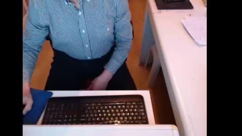 dutchpornking2 online show from February 5, 7:24 am