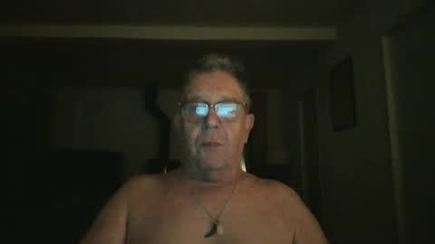 Snapshot of dutchsmooth chatting on December 13, 6:31 am dutchsmooth online show from December 13, 6:31 am