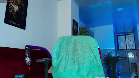 Snapshot of dwayne_brown chatting on June 8, 1:55 pm dwayne_brown online show from June 8, 1:55 pm