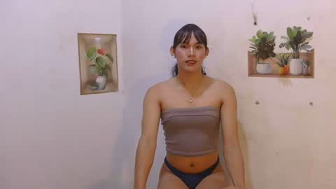 dy_namite online show from May 1, 6:01 pm