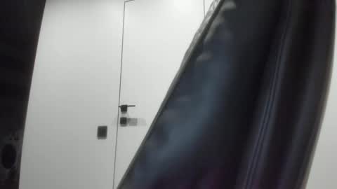 Dya online show from September 21, 9:05 pm