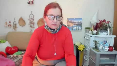 Snapshot of dyannelovee chatting on February 9, 2:07 pm Dyanne online show from February 9, 2:07 pm