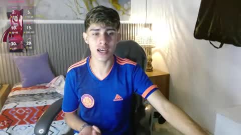 Snapshot of dyla_n18_ chatting on September 21, 10:00 pm dyla_n18_ online show from September 21, 10:00 pm