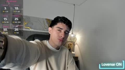 Snapshot of dyla_n18_ chatting on May 10, 9:09 pm dyla_n18_ online show from May 10, 9:09 pm