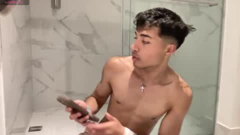 Dylan 3 online show from August 9, 8:47 pm