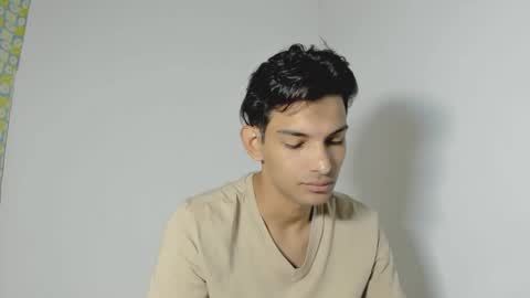 Snapshot of dylan_hoot chatting on September 22, 10:45 pm Dylan online show from September 22, 10:45 pm