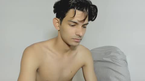 Snapshot of dylan_hoot chatting on October 7, 6:49 pm Dylan online show from October 7, 6:49 pm