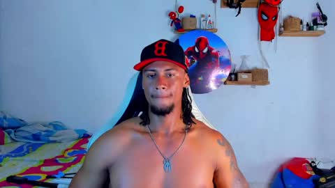 Snapshot of dylan_jake1 chatting on May 24, 2:27 am Dylan online show from May 24, 2:27 am