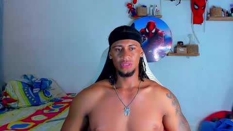 Snapshot of dylan_jake1 chatting on May 27, 12:40 am Dylan online show from May 27, 12:40 am