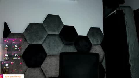 dylan_turner_ online show from September 19, 9:48 pm