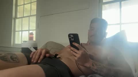 Snapshot of dylankonner chatting on May 24, 6:35 pm dylankonner online show from May 24, 6:35 pm