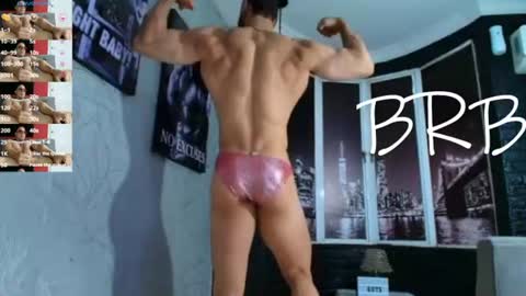 Snapshot of dylanlenox chatting on June 14, 12:40 pm Dylan online show from June 14, 12:40 pm