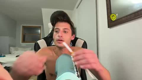Dylans A Dick online show from December 18, 7:58 am