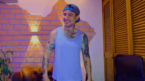 D Y L A N online show from January 19, 2:48 am