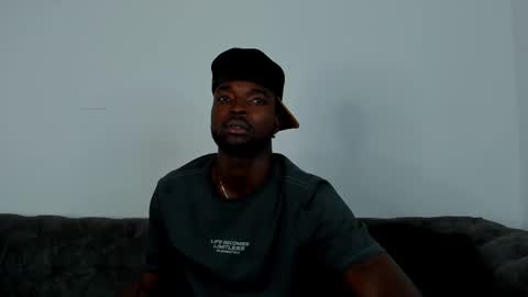 Dylan Taylor online show from October 26, 3:45 am