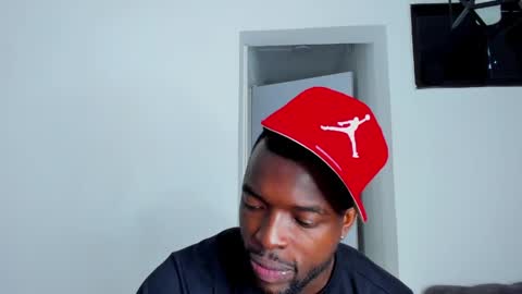 Snapshot of dylantaylor_1 chatting on May 13, 12:46 pm Dylan Taylor online show from May 13, 12:46 pm