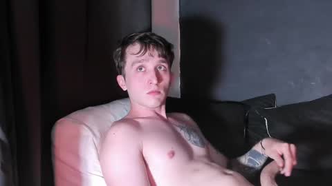 Snapshot of dylanwhite23 chatting on November 28, 4:37 am ---DYLAN--- online show from November 28, 4:37 am