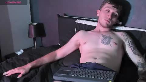 Snapshot of dylanwhite23 chatting on December 16, 2:16 am ---DYLAN--- online show from December 16, 2:16 am