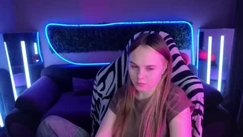 Dyna online show from November 19, 2:22 am