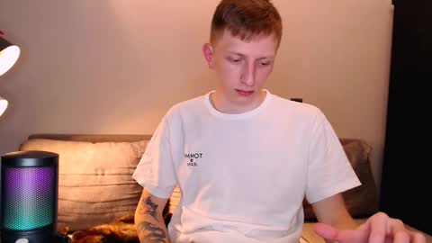 Snapshot of dyrinda chatting on October 28, 10:34 pm Julia and Dima online show from October 28, 10:34 pm