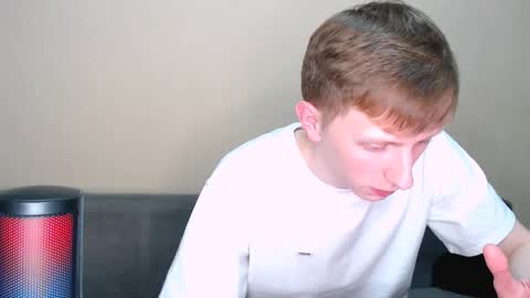 Snapshot of dyrinda chatting on February 10, 11:42 pm Julia and Dima online show from February 10, 11:42 pm