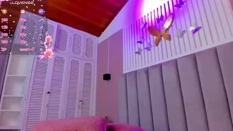 Juana online show from February 5, 6:48 pm