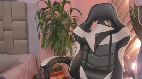 Juana online show from September 28, 7:08 pm