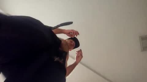 Snapshot of dzznutzzz chatting on October 1, 11:33 pm dzznutzzz online show from October 1, 11:33 pm