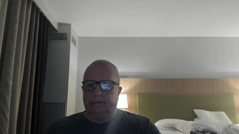 Snapshot of e_rectiom chatting on September 25, 2:32 pm Mr Wonderful online show from September 25, 2:32 pm