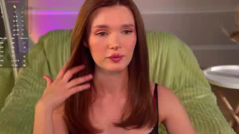 Snapshot of e_vvv_a chatting on June 14, 3:58 pm Eva online show from June 14, 3:58 pm