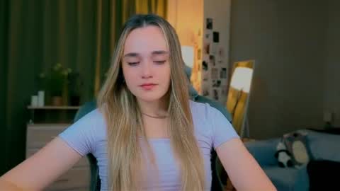 Elizabeth online show from July 28, 3:57 am