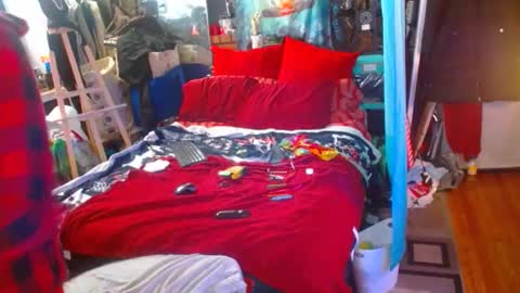 eastbayboy57 online show from December 15, 12:20 pm