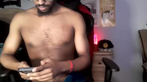 TWITTER   INSTAGRAM    easybreezy20   ONLINE 1230 AM TO 7AM online show from October 11, 7:51 am