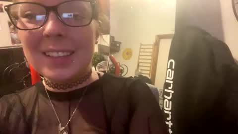 Snapshot of easyednem528280 chatting on November 1, 1:07 am easyednem528280 online show from November 1, 1:07 am