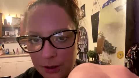 Snapshot of easyednem528280 chatting on November 5, 11:38 pm easyednem528280 online show from November 5, 11:38 pm