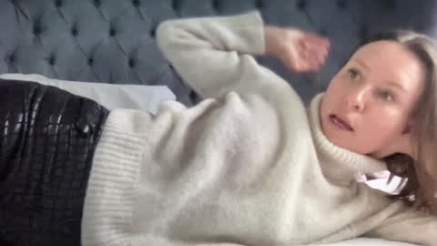 Snapshot of eatmypie69 chatting on January 16, 9:05 am Nadia Ferreira online show from January 16, 9:05 am