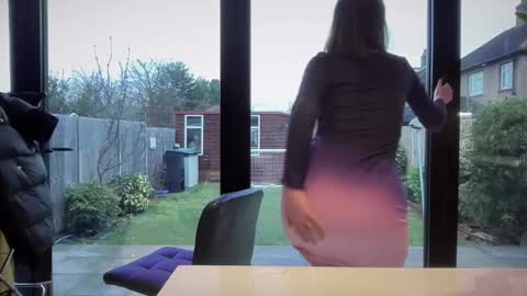 Snapshot of eatmypie69 chatting on February 10, 1:44 pm Nadia Ferreira online show from February 10, 1:44 pm