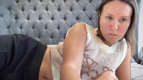 Snapshot of eatmypie69 chatting on October 15, 8:47 am Nadia Ferreira online show from October 15, 8:47 am