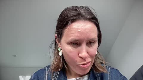 Snapshot of eatmypie69 chatting on November 3, 9:43 am Nadia Ferreira online show from November 3, 9:43 am