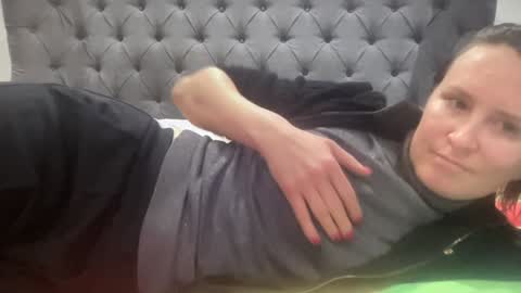 Nadia Ferreira  online show from January 11, 8:25 pm