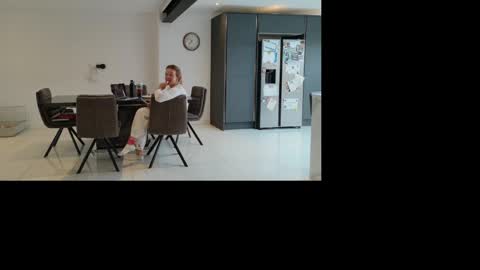 Snapshot of eatmypie69 chatting on May 14, 9:38 am Nadia Ferreira online show from May 14, 9:38 am