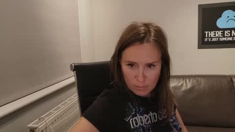 Snapshot of eatmypie69 chatting on May 21, 9:22 pm Nadia Ferreira online show from May 21, 9:22 pm