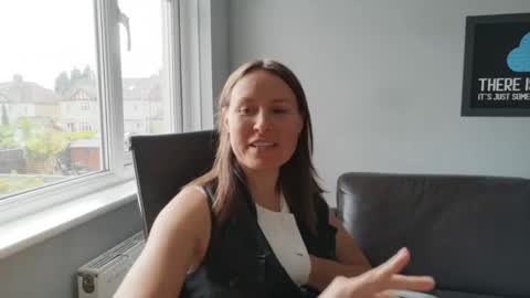 Snapshot of eatmypie69 chatting on June 5, 9:15 am Nadia Ferreira online show from June 5, 9:15 am