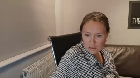 Snapshot of eatmypie69 chatting on June 8, 9:15 pm Nadia Ferreira online show from June 8, 9:15 pm