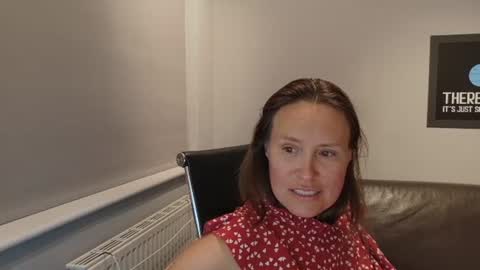 Snapshot of eatmypie69 chatting on July 5, 9:11 pm Nadia Ferreira online show from July 5, 9:11 pm