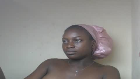 Snapshot of eatuupx chatting on January 13, 10:58 am eatuupx online show from January 13, 10:58 am