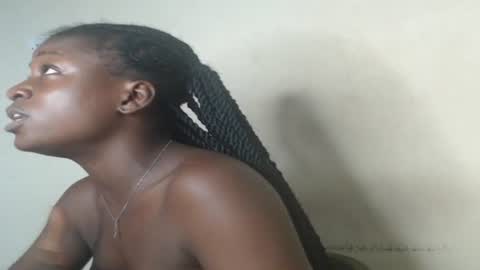 Snapshot of eatuupx chatting on January 31, 10:31 am eatuupx online show from January 31, 10:31 am