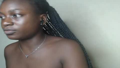 Snapshot of eatuupx chatting on February 1, 1:02 am eatuupx online show from February 1, 1:02 am