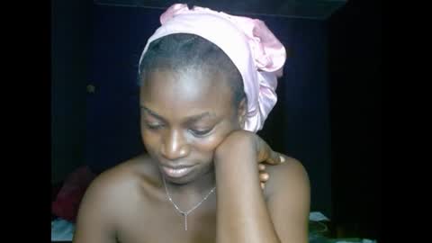 Snapshot of eatuupx chatting on February 9, 1:44 am eatuupx online show from February 9, 1:44 am